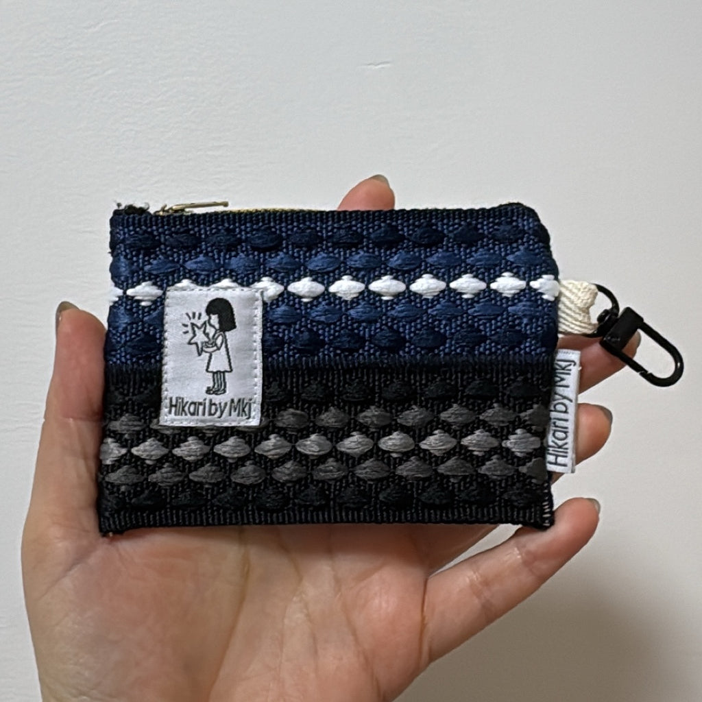 Cushion weave locket 4