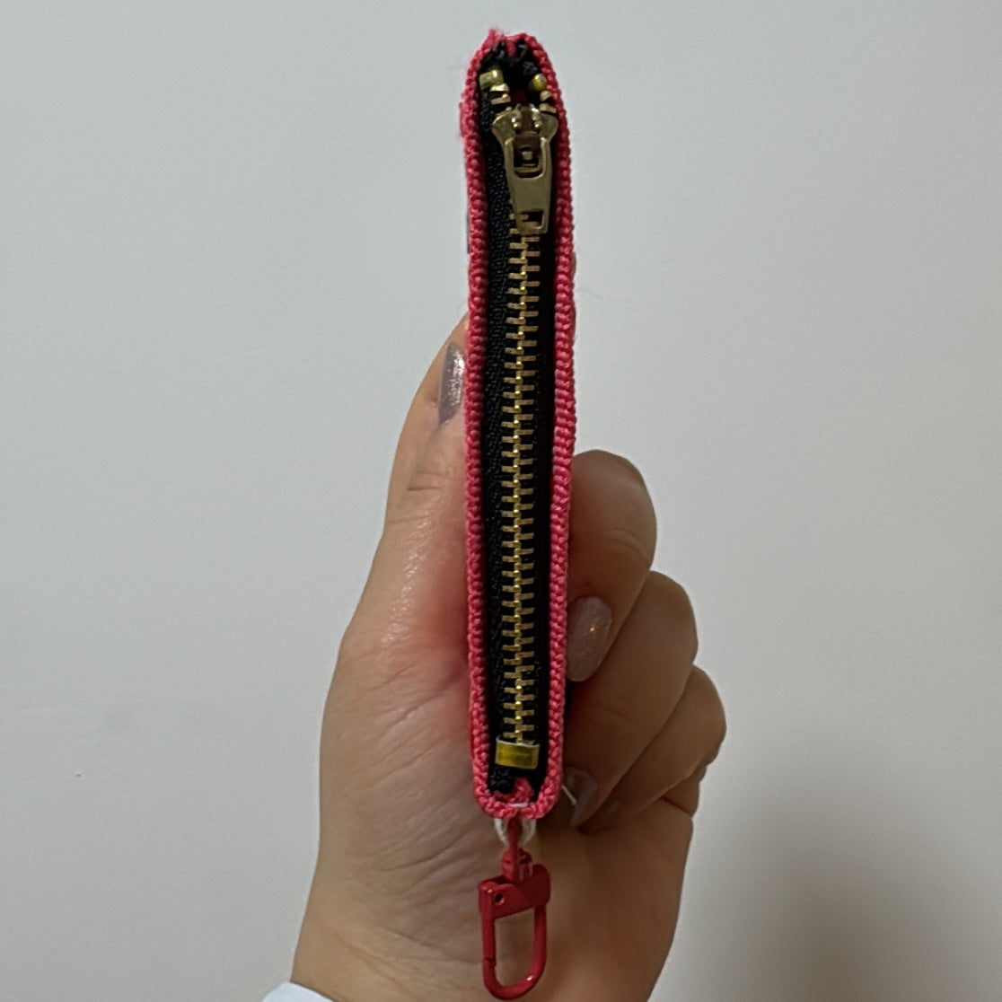 Cushion weave locket 5