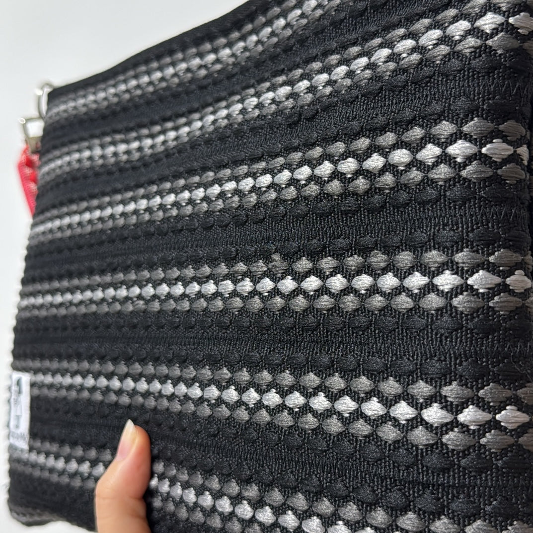 Cushion weave - laptop sized Black