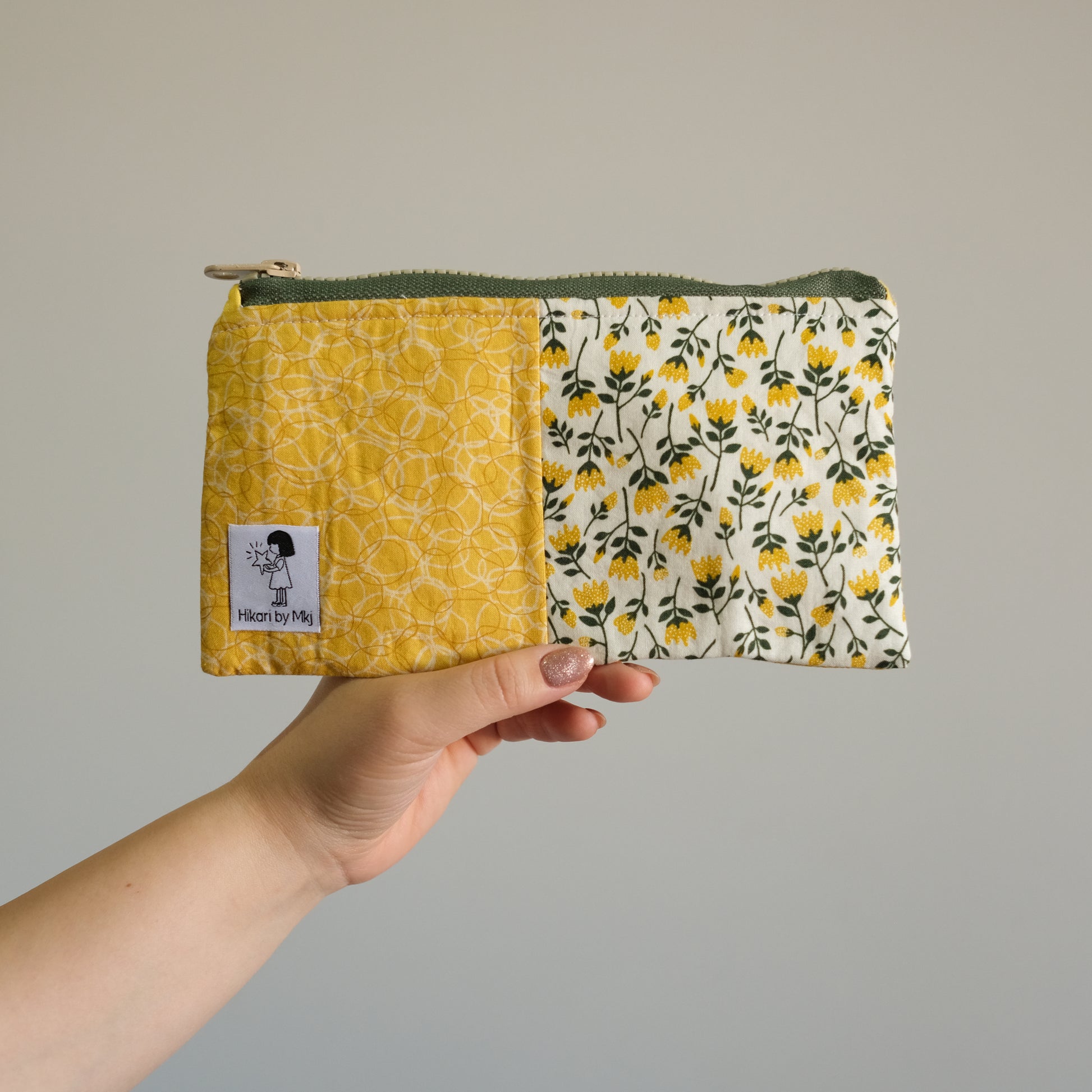 Zipper pouch 04