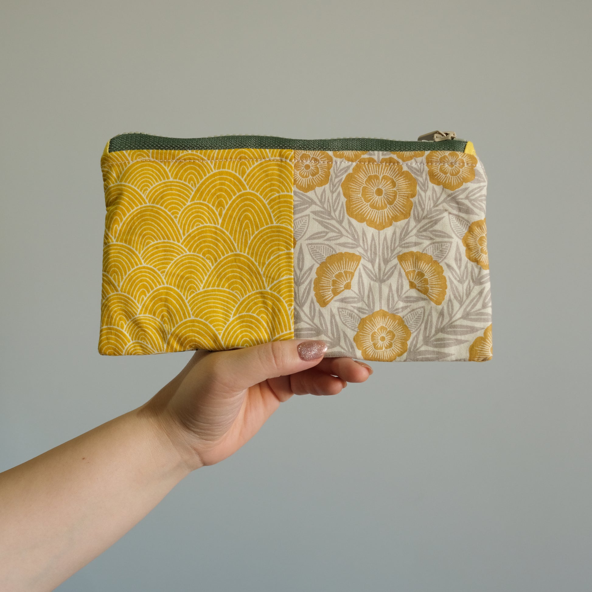 Zipper pouch 04