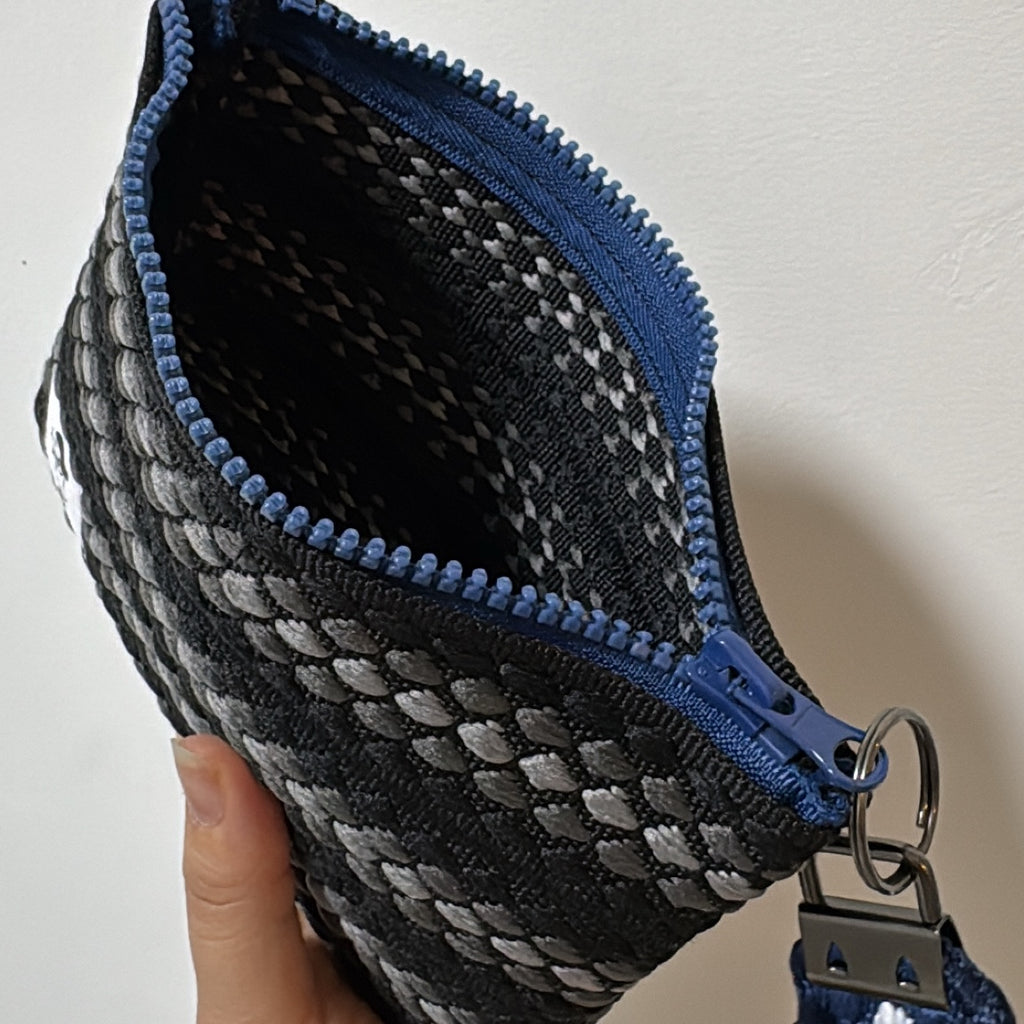 Cushion weave pouch (M) Black