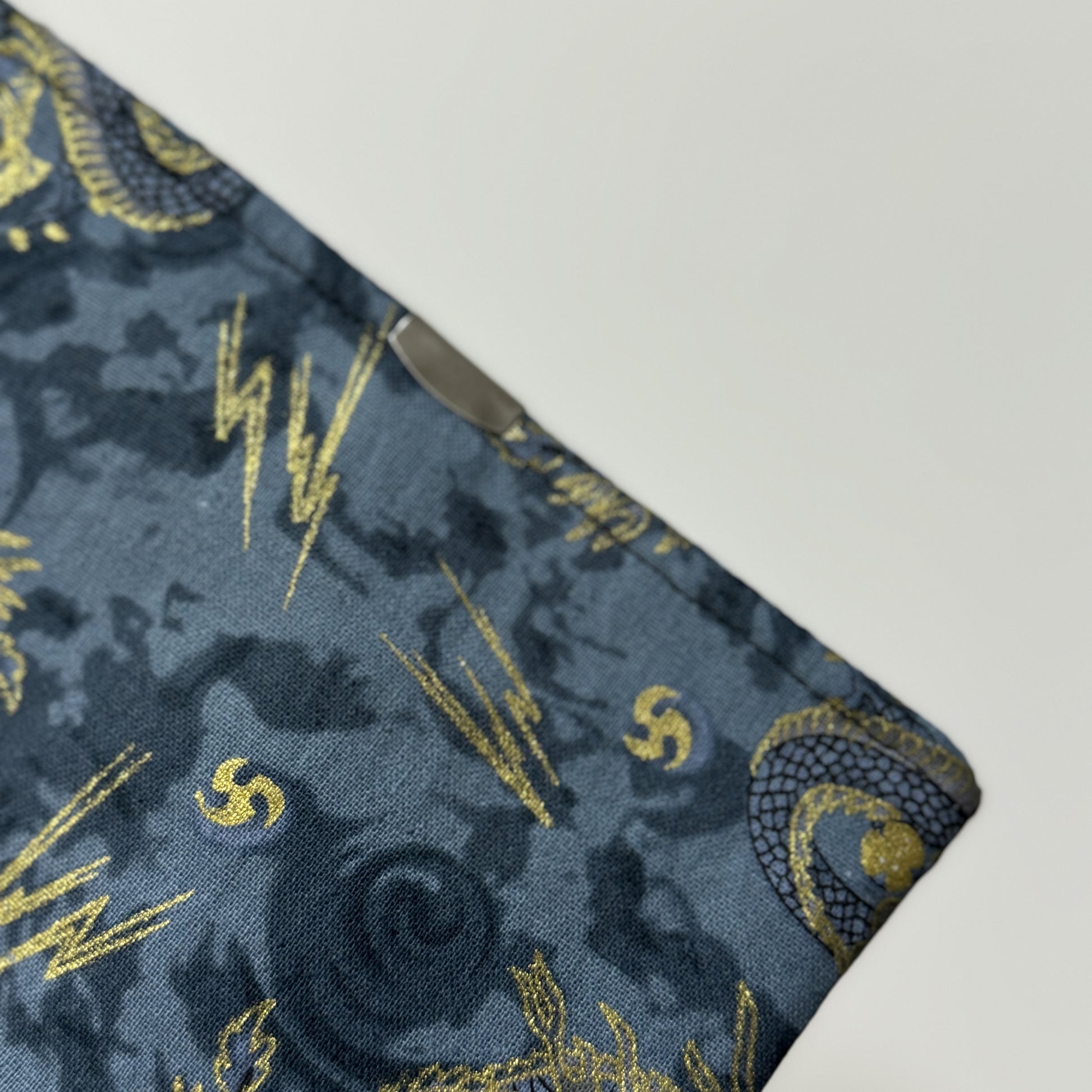 Japanese magnet pouch 08